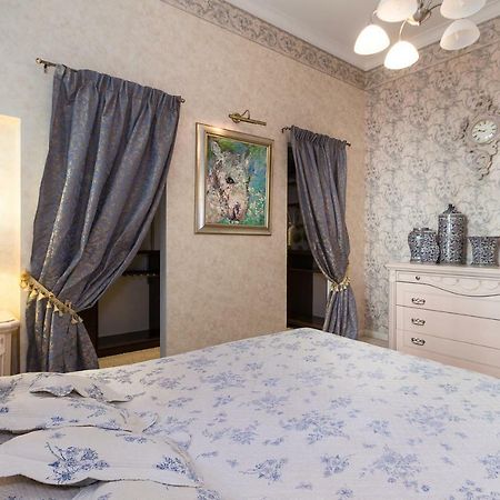 Royal Apartment Riga Exterior photo