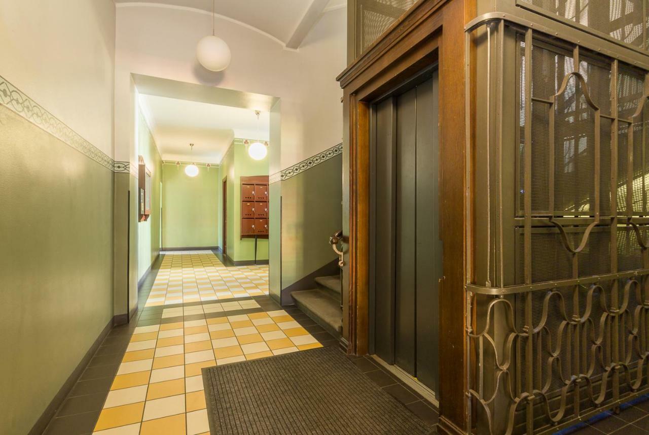 Royal Apartment Riga Exterior photo